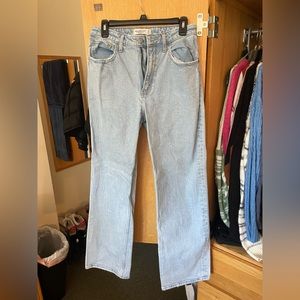 Abercrombie Curve Love High Rise 90s Relaxed Jean